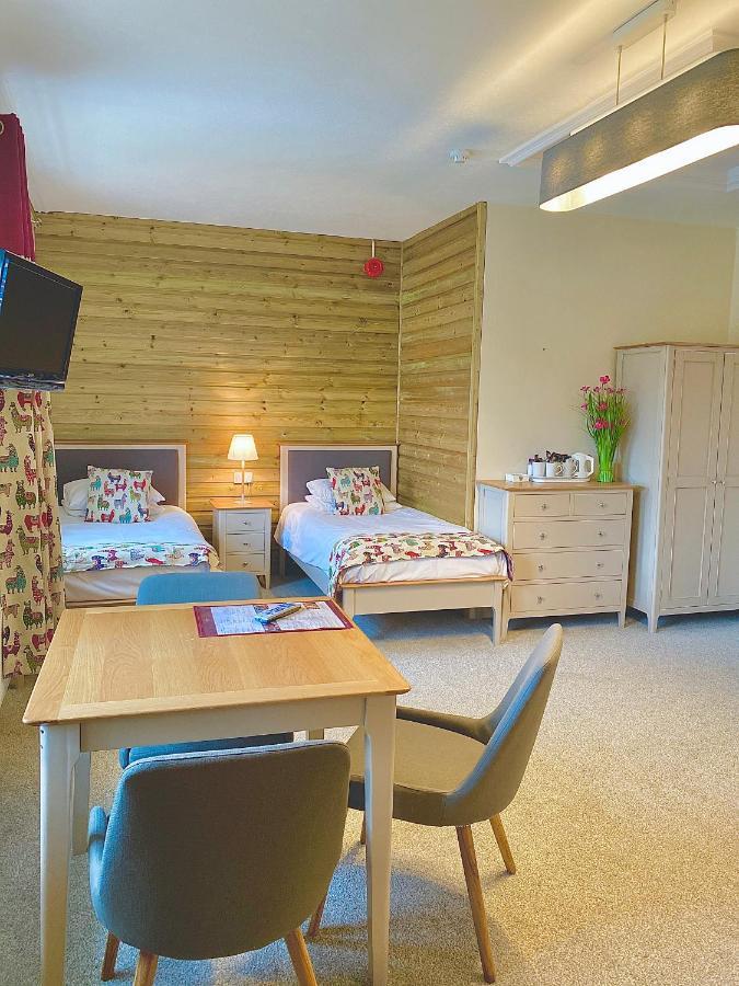 Гостьовий будинок Court Colman Manor Брідженд Номер фото